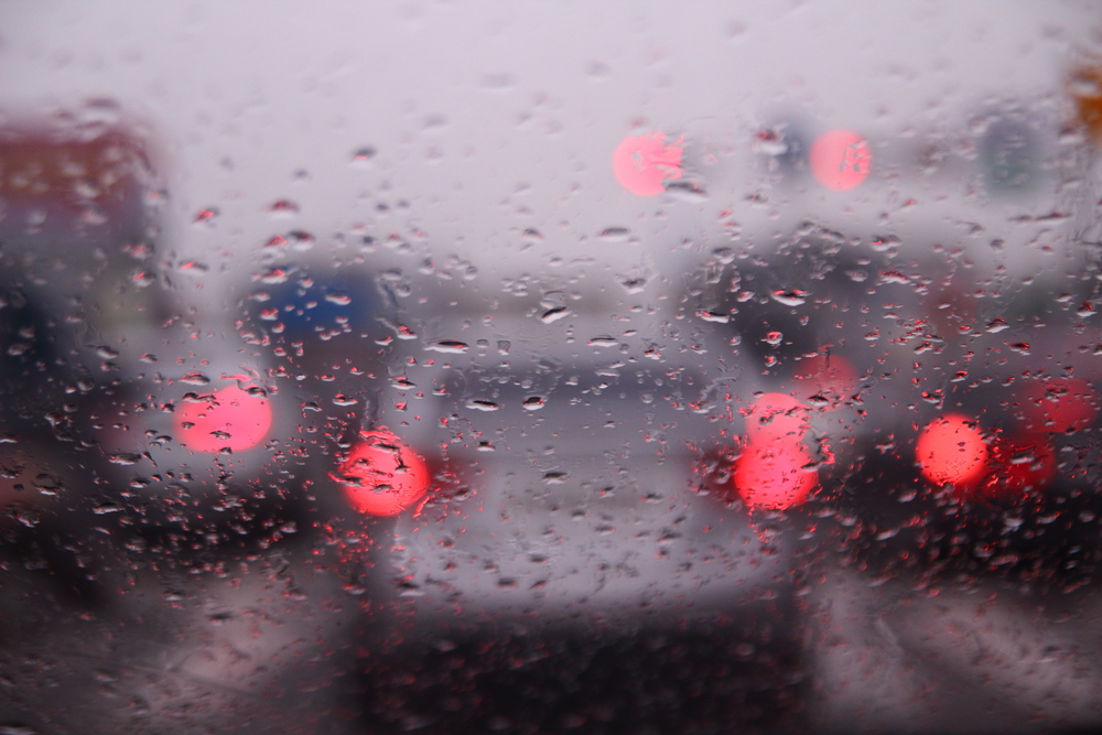 8 Safety Tips For Driving In The Rain